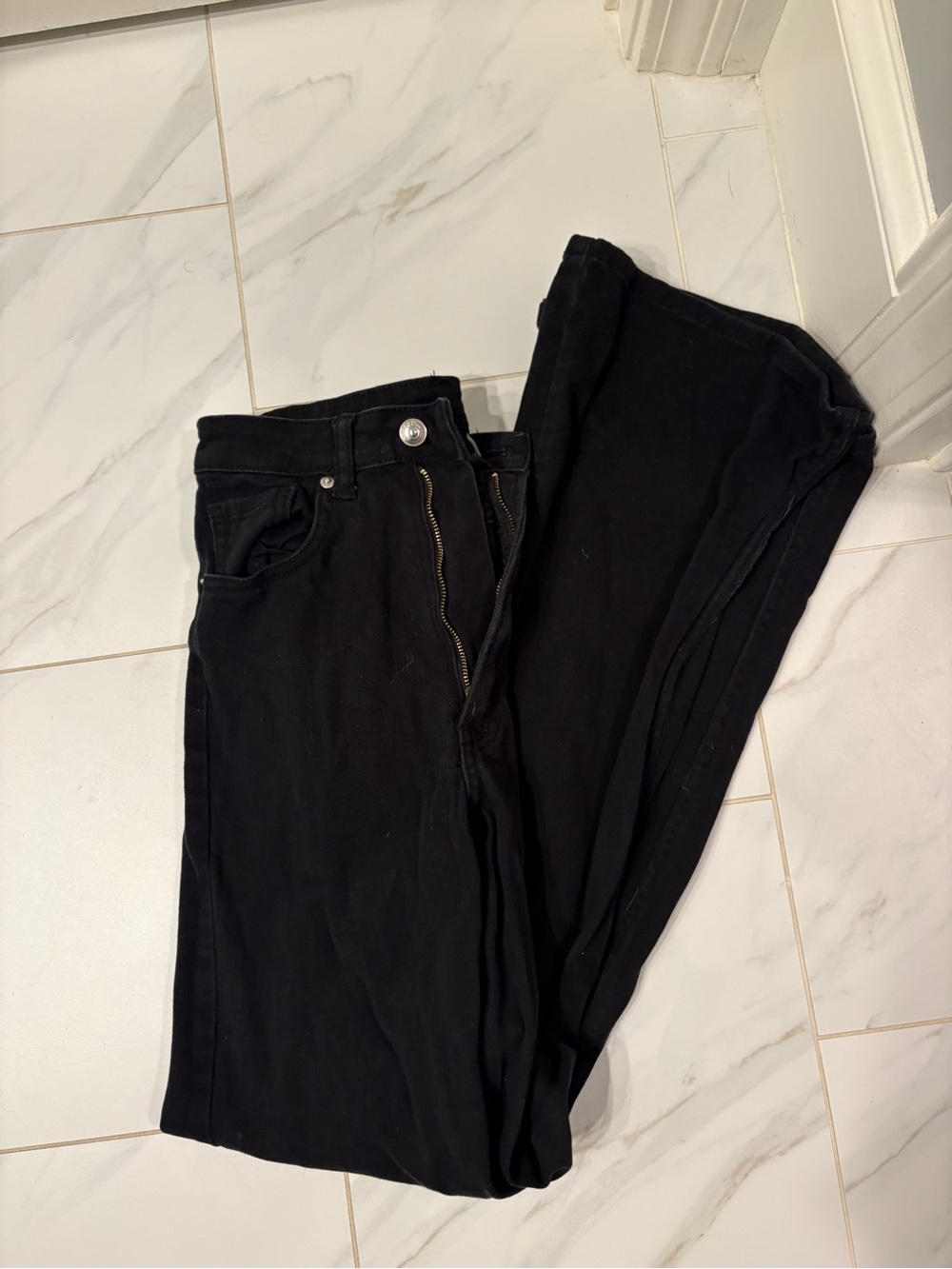 H&M Black Straight Leg Women's Jeans